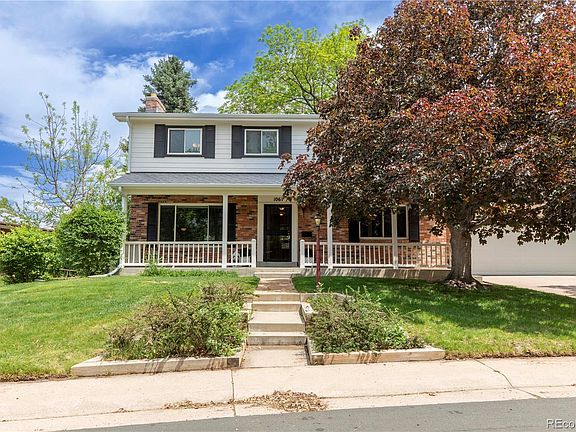 2nd image of 1061 E Briarwood Circle N