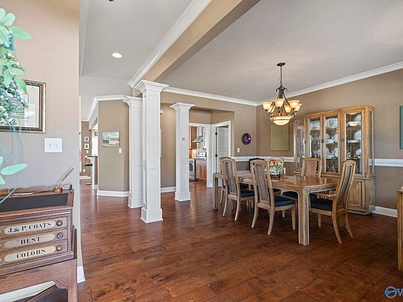 5th image of 600 Indian Lake Dr SE