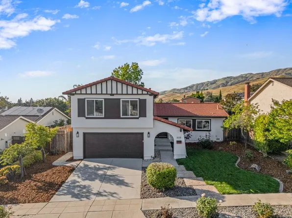 2115 Pedro Ave, Milpitas, CA 95035
