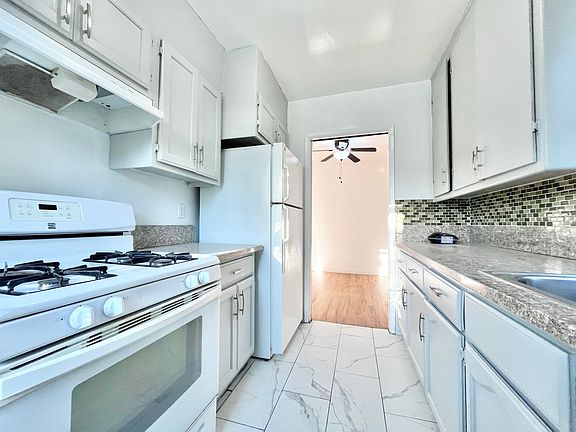 2nd image of 1142 S Bedford St APT 1
