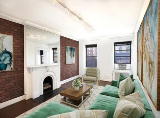 200 8th Ave APT 5, New York, NY 10011