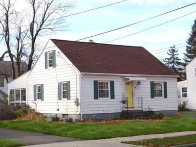 256 Edendale St, Springfield, MA, 01104