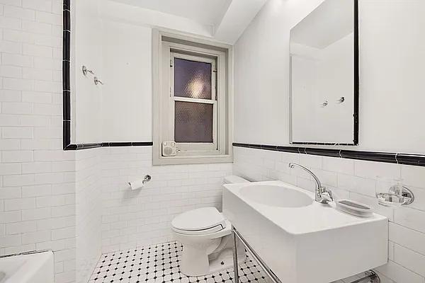 Rented by Compass | media 14