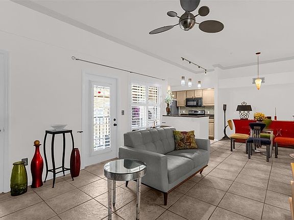 5th image of 421 Summit Ridge Pl APT 209