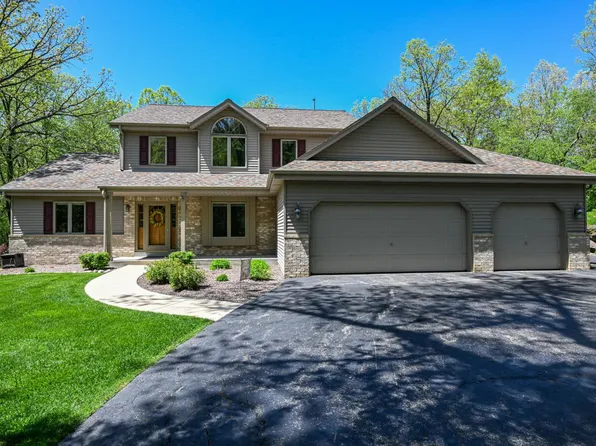 N7189 Sylvan LANE, Elkhorn, WI 53121