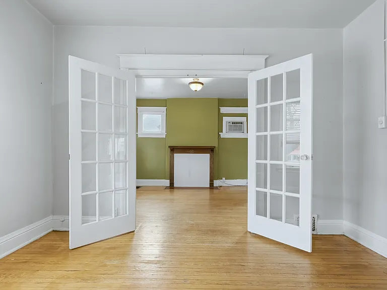 1121 E 6th Ave #1 — Photo 10