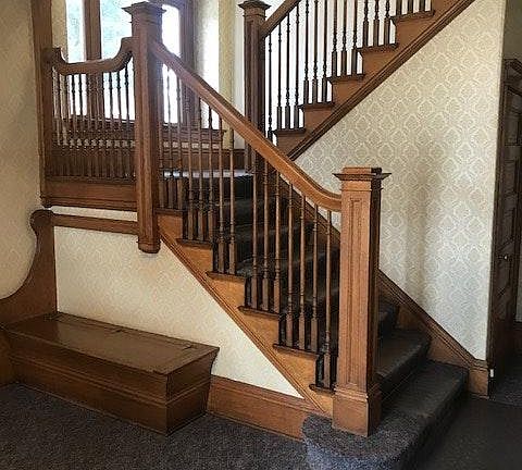 Original Oak Woodwork Throughout