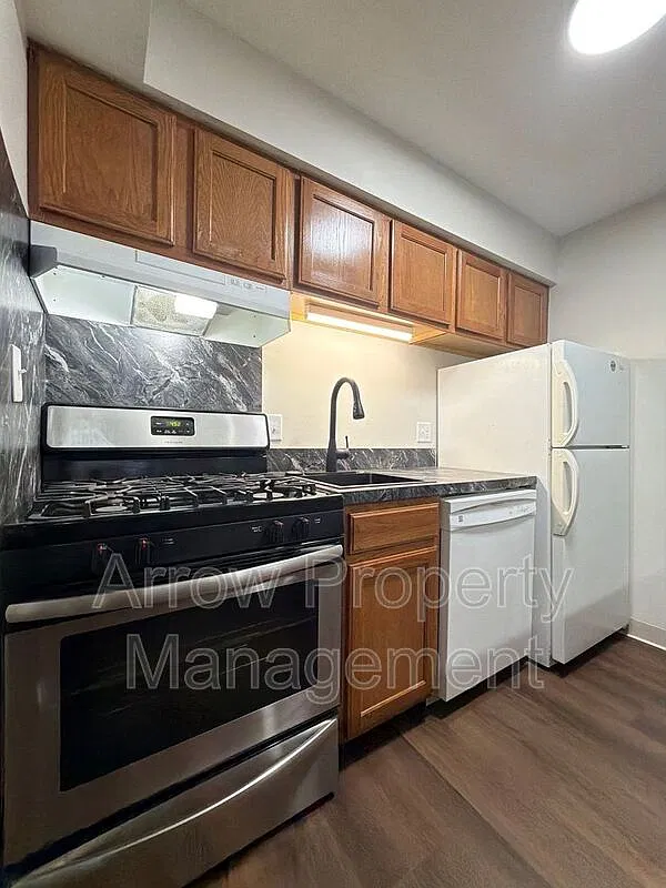 1 bed, 1.0 bath, 640 sqft, $755 — Photo 1