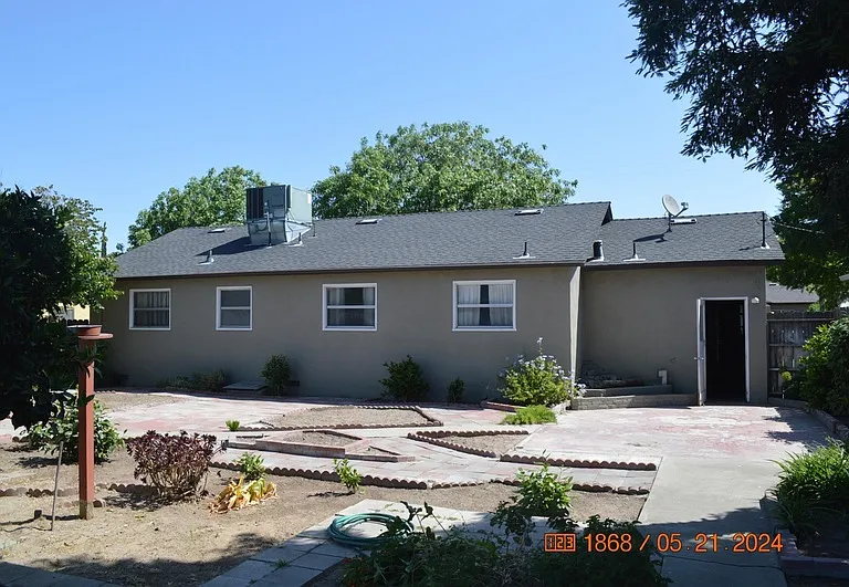 930 S Rose St — Photo 8