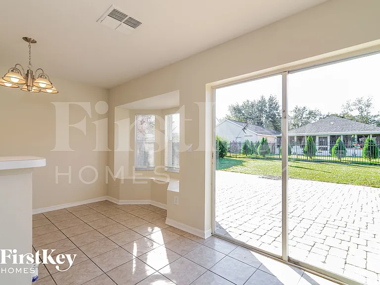 6173 Skylarkcrest Dr — Photo 6