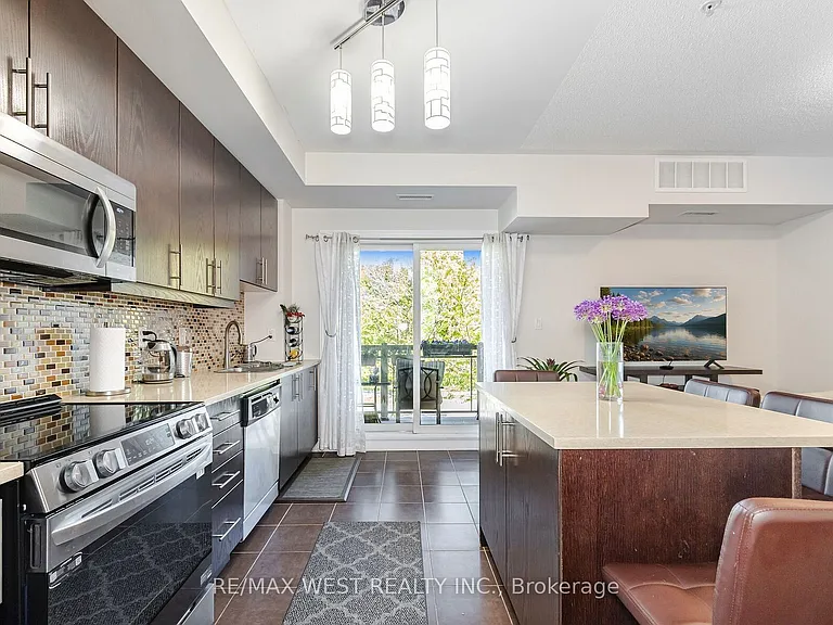 570 Lolita Gdns #209 — Photo 7