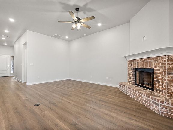 5th image of 6011 Wausau Ave