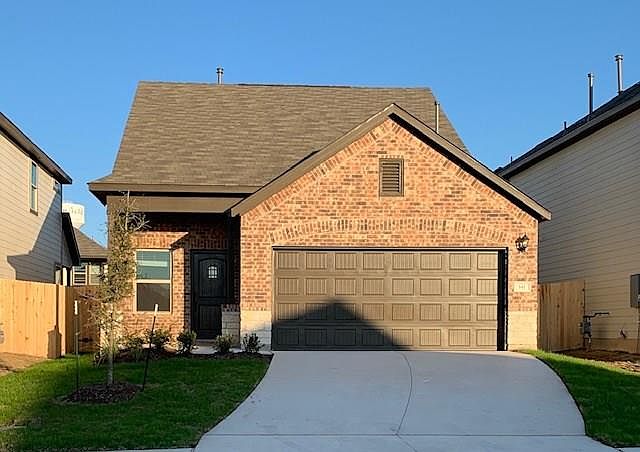 1st image of 141 Thornless Cir