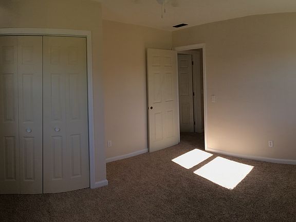 2nd image of 1001 N Tralan Dr