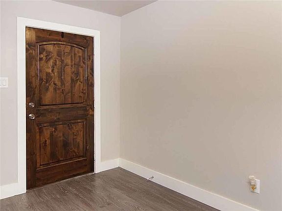 3rd image of 5721 La Barranca St
