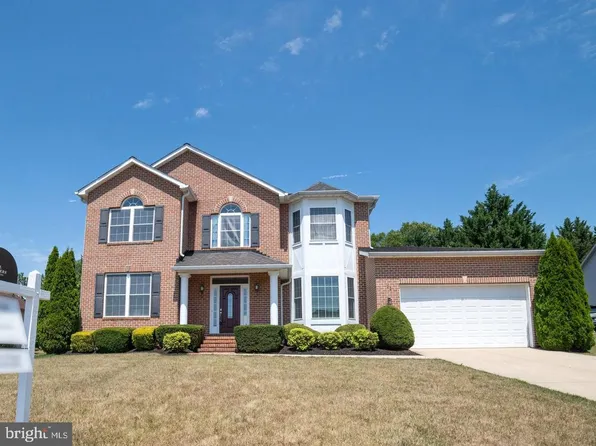 22 Fannies Meadow Ct, Westminster, MD 21158