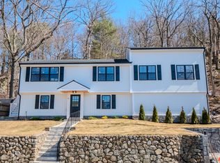 77 Mount Vernon Ave, Melrose, MA 02176