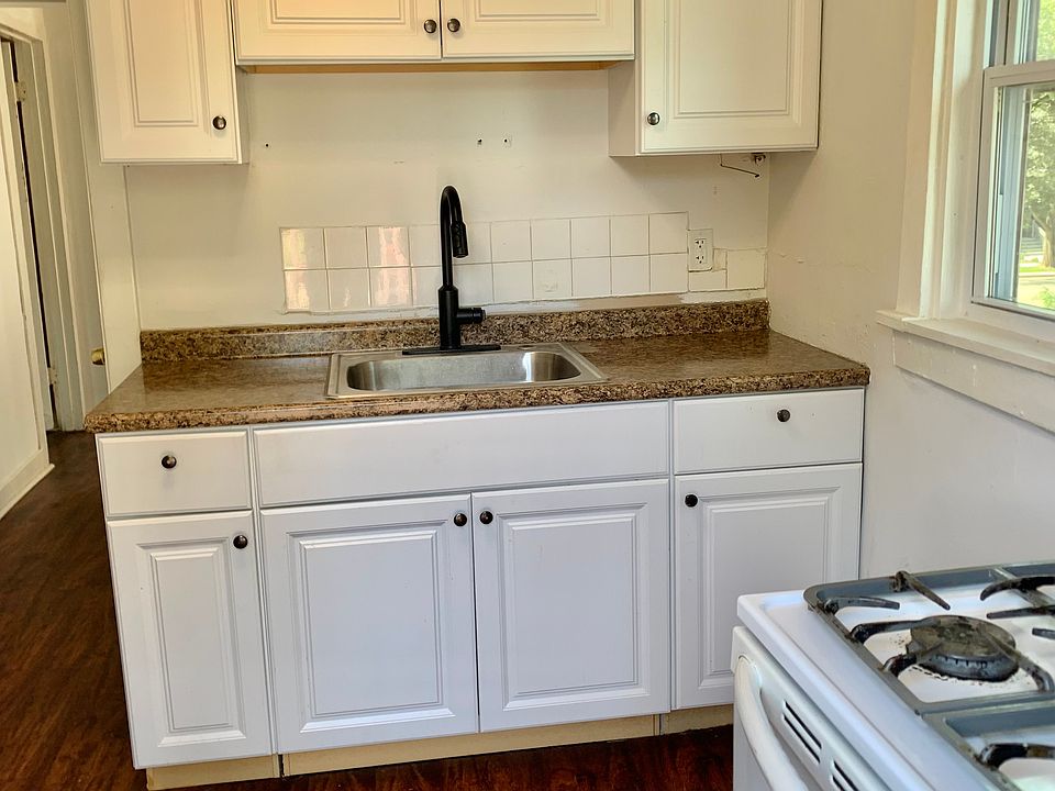 1st image of 168 S Lincoln Ave #6