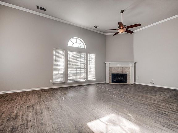 3rd image of 8360 Hickory St #8360