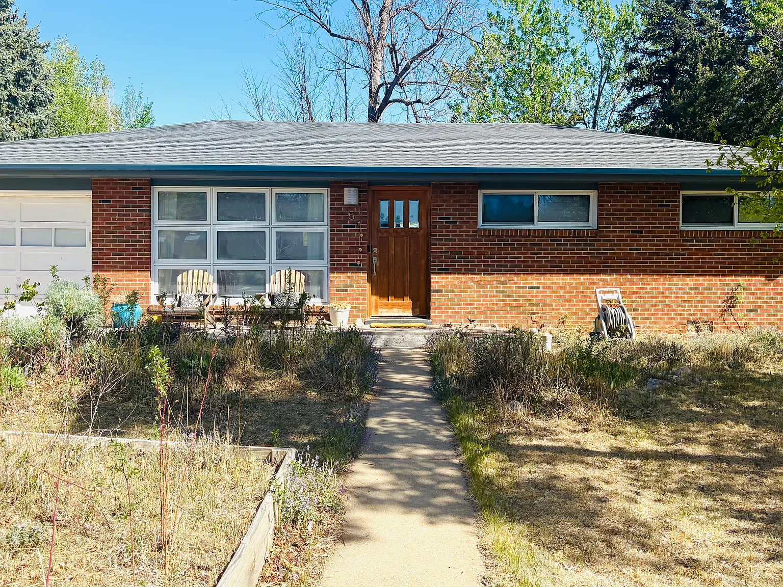 3 bed, 1000 sqft, $3,300 — Photo 1