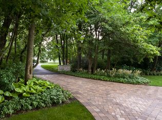 1780 Happ Rd, Northbrook, IL 60062