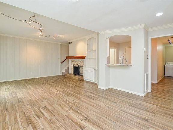 4th image of 1829 Bering Dr APT 2