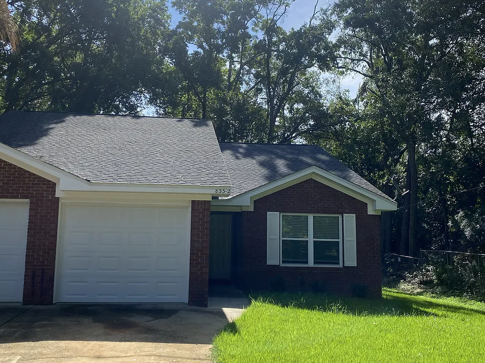 833 Brookwood Dr #2