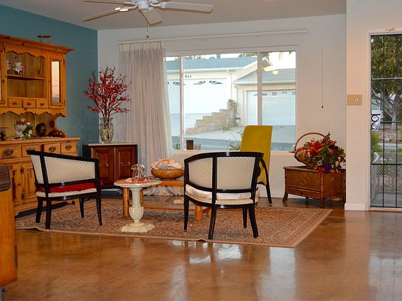3rd image of 840 La Bonita Dr