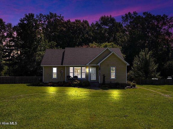 2nd image of 101 Wexford Drive