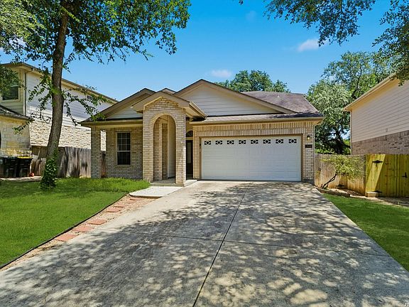 3rd image of 2616 Gallant Fox Dr