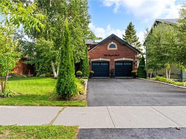 233 Huycke St, Cobourg, ON K9A 5K8