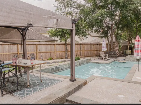 7703 Pebble Run Ct, Houston, TX 77095