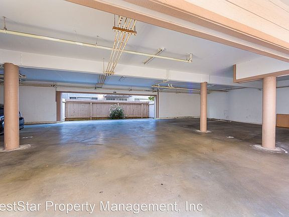 2nd image of 1056 Belmont Ave APT 204