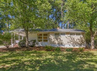 2502 Netherwood Dr, Greensboro, NC 27408