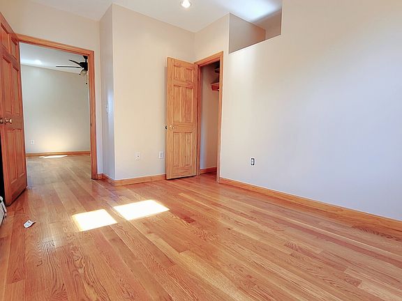 4th image of 28-30 Spaulding St #1