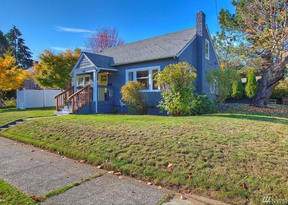 1st image of 1004 S Puget Sound Ave