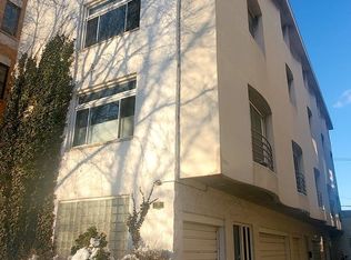 2231 N Lister Ave #A, Chicago, IL 60614