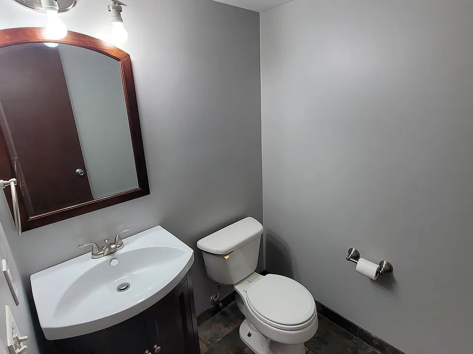 Main Floor 1/2 Bath