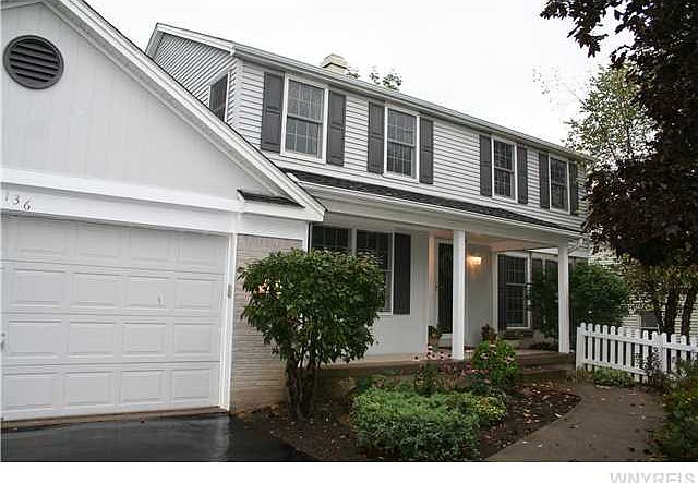 1st image of 136 Canterbury Trl