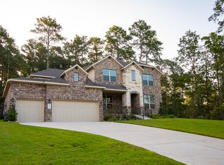 8002 Shadow Park Ct, Conroe, TX 77304