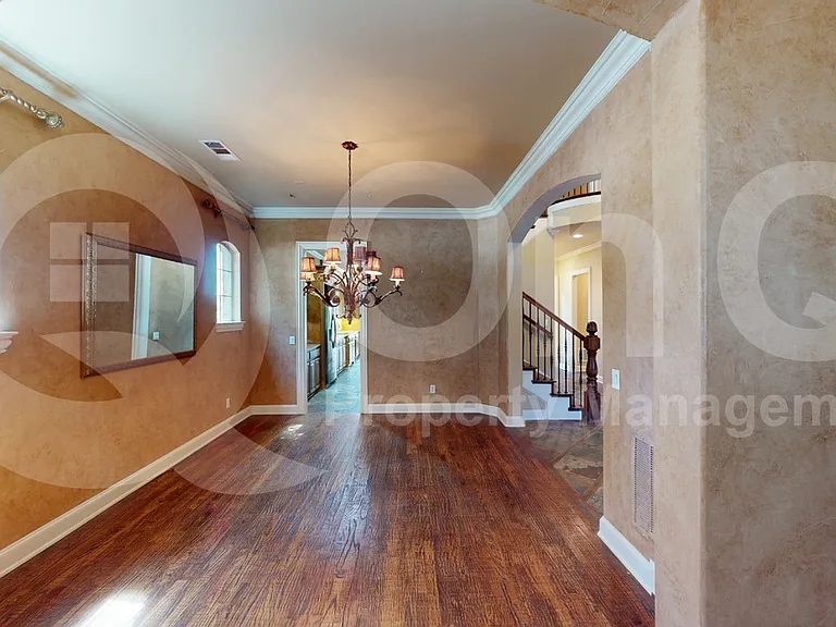 8108 Penobscot Ln — Photo 3