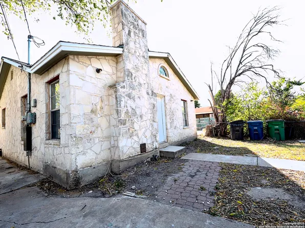 1330 Fenfield, San Antonio, TX 78211