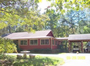 214 Spring House Valley Rd, Tiger, GA 30576