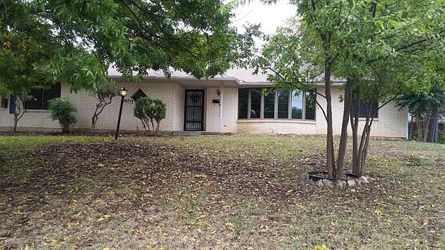 1st image of 6325 Trail Lake Dr