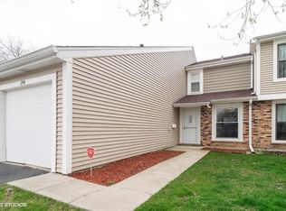 1994 Erie Ln, Hoffman Estates, IL 60169