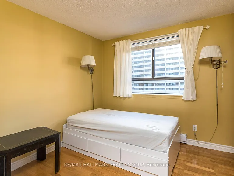 470 Laurier Ave W #902 — Photo 23