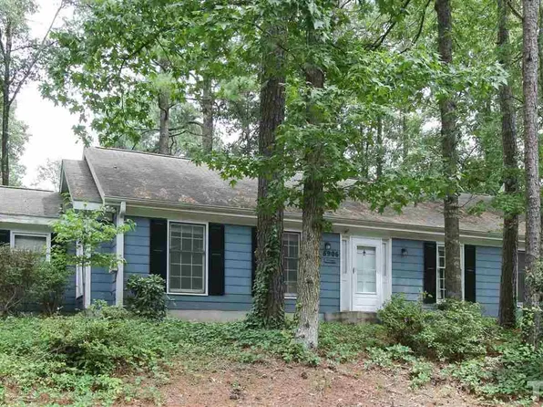 6906 Falconbridge Rd, Chapel Hill, NC 27517