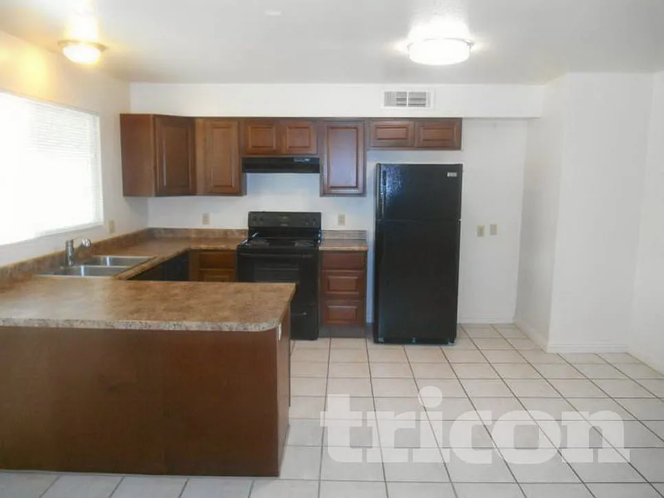 411 N Criss Street Chandler AZ — Photo 3
