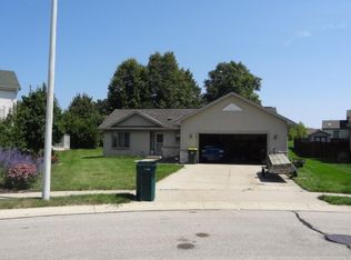 1318 Elm St, Hartford, WI 53027