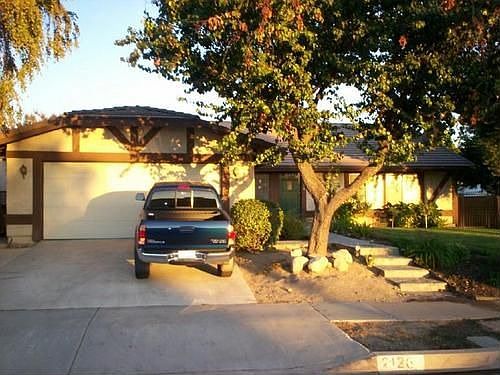 2nd image of 2126 N Yosemite Ave